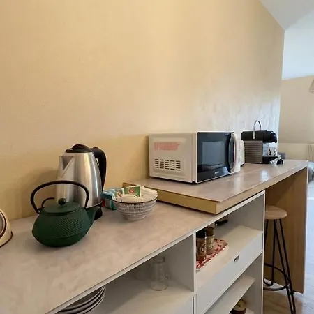 Proche Centre Avec Parking Апартаменты